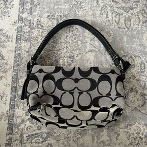 Coach Y2K East West Shoulder/Crossbody Signature Bag D1071-F15068